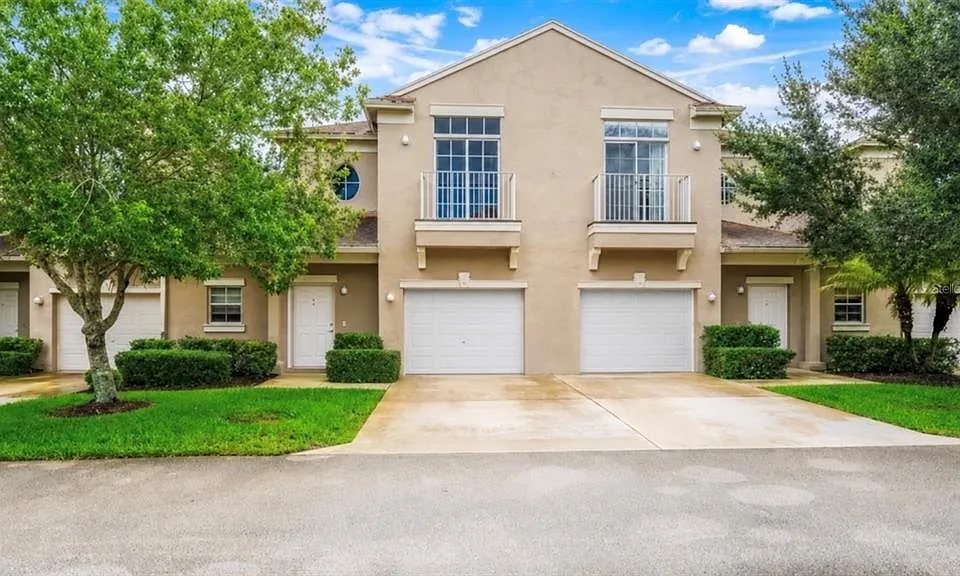 1852 77th Dr