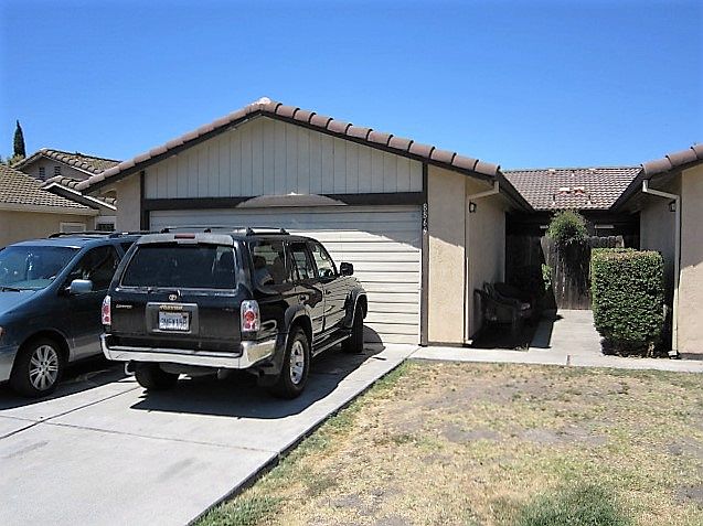 1st image of 8869 Fox Creek Dr