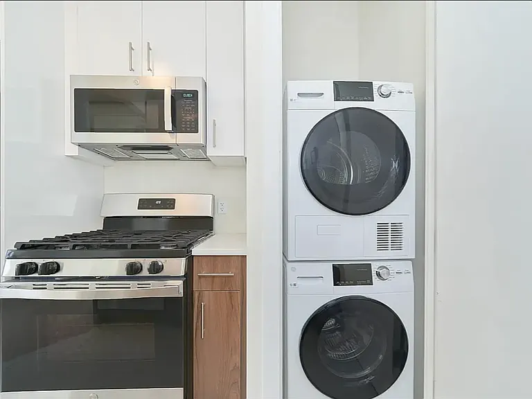 521 W 134th St #8A — Photo 7