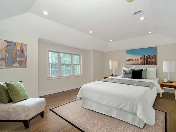 4th image of 41 Wendell St APT 2