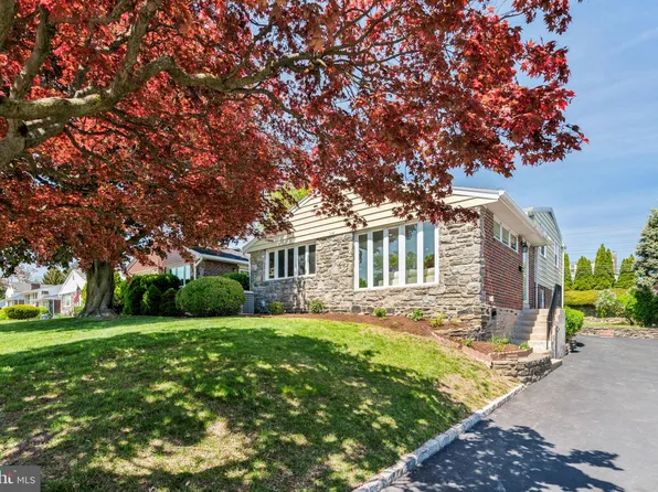 118 Greenbriar Ln, Havertown, PA 19083