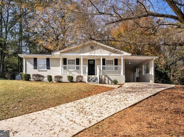 896 Meadow Rock Way, Stone Mountain, GA 30083