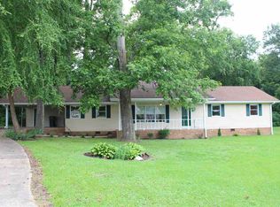 108 Cambridge Dr, Murray, KY 42071