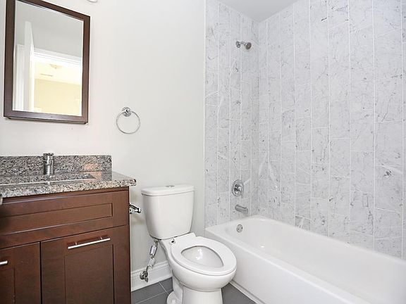 5th image of 2144 W Potomac Ave #Two_r