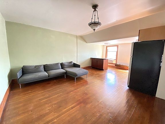 4th image of 170 Atlantic Ave APT 3