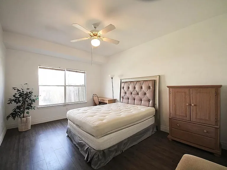 8702 Weiser Dr — Photo 12