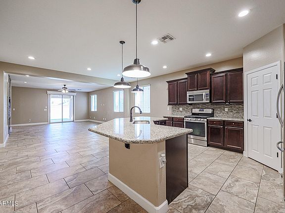 4th image of 12337 N 151ST Drive