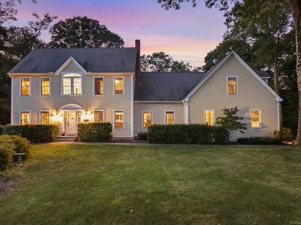 58 Anderson Road, Pomfret, CT 06259