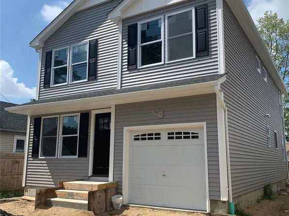 10 Lafayette Road, West Babylon, NY 11704