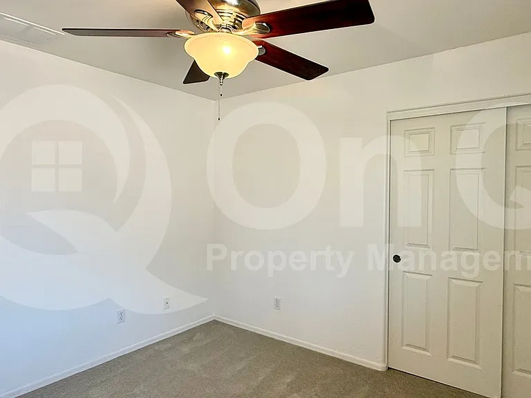 2314 W Spur Dr — Photo 24