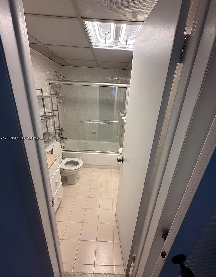2 bed, 2.0 bath, $2,700 — Photo 3