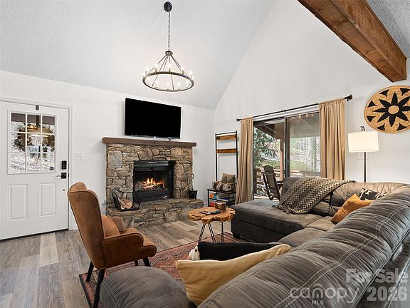 4th image of 34 Fernbrook Rd