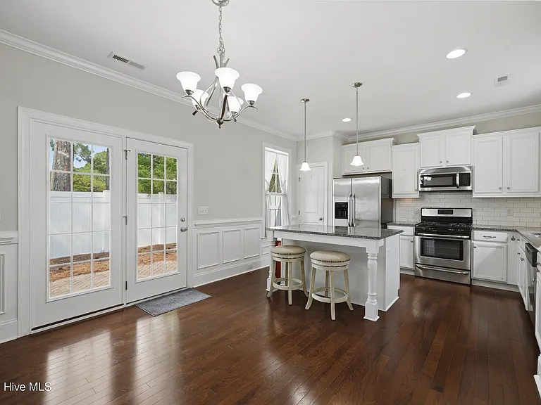 3702 Cinnamon Fern Dr — Photo 17