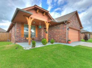20767 Autumn Trl, Harrah, OK 73045