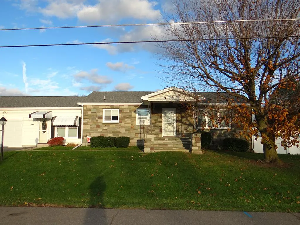 987 Hudson Acres Dr photo 1