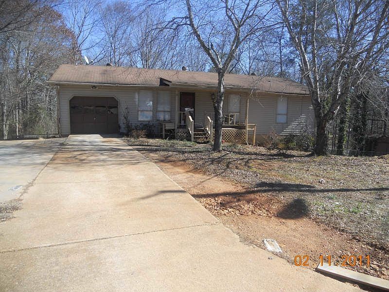 1st image of 1696 Stag Ct NW