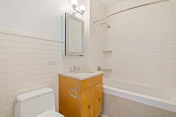 Rented by Keller Williams NYC | media 22