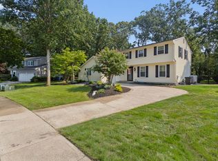 306 Candlewood Ln, Mount Laurel, NJ 08054