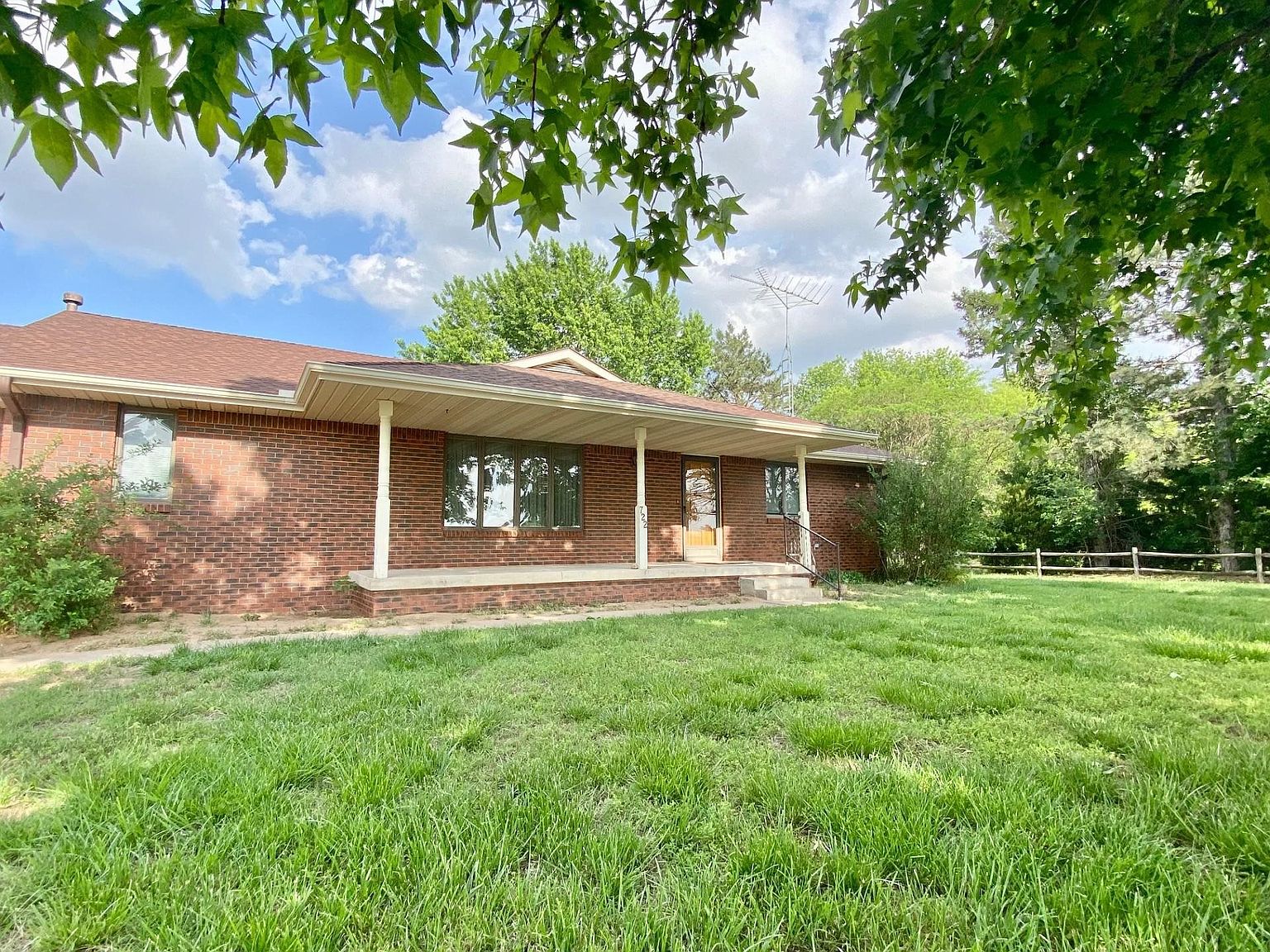 722 S Main St, Argonia, KS 67004 Zillow