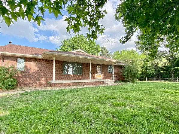 722 S Main St, Argonia, KS 67004