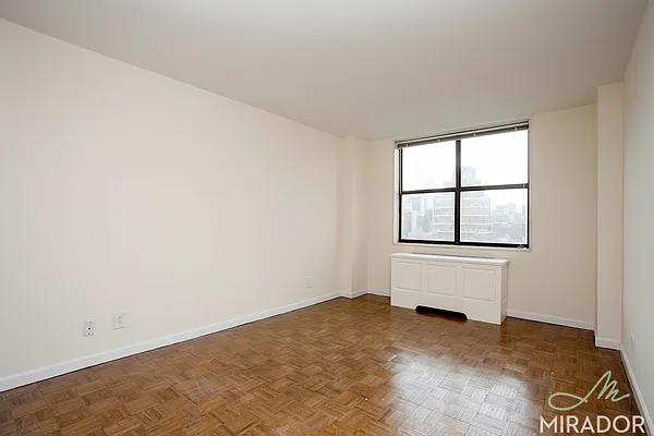 Rented by Mirador Real Estate | media 19