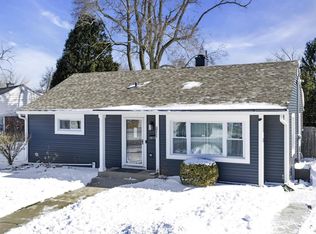 3211 Lakeview CIRCLE, Racine, WI 53402