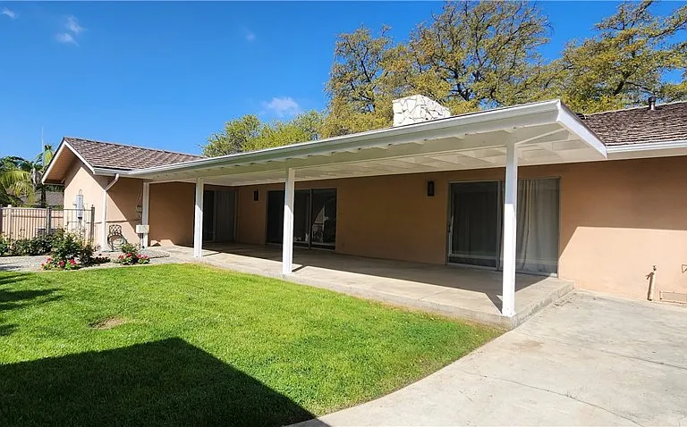 460 Winthrop Rd — Photo 21