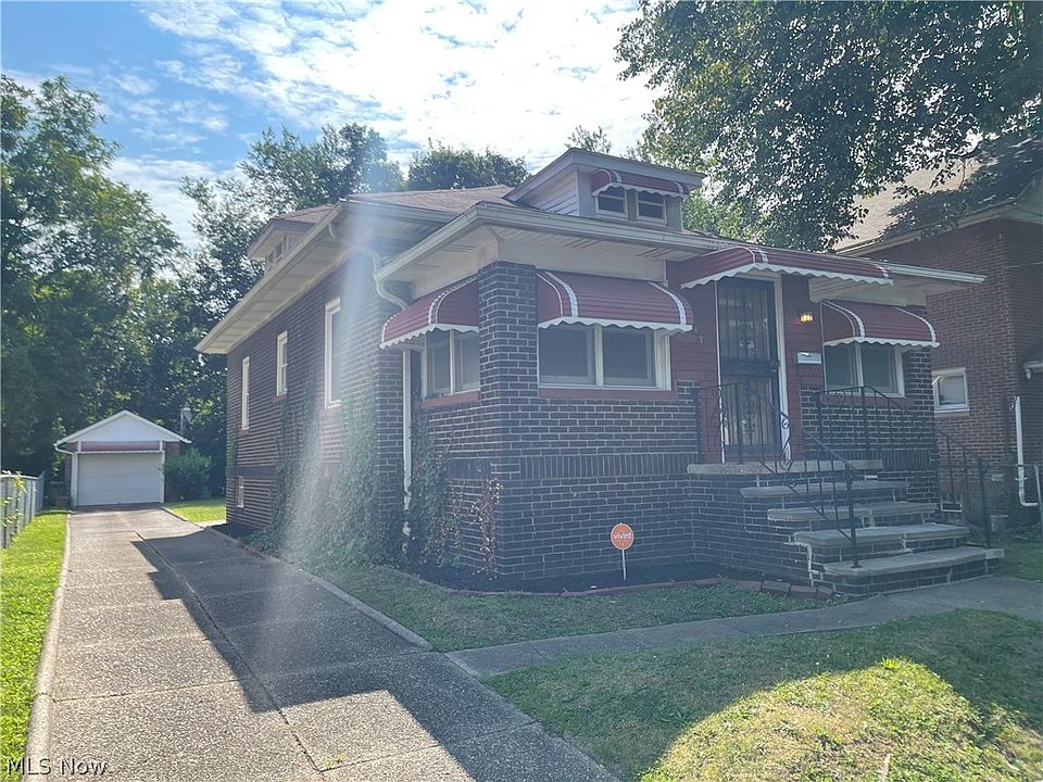 1st image of 1383 Andrus St