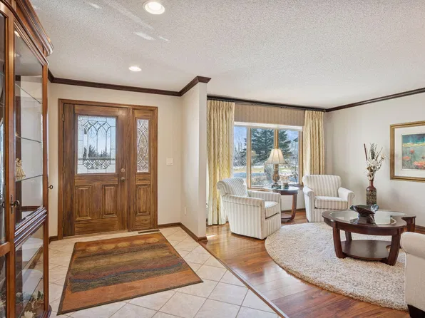 972 Rolling Greens Ln NW, Hutchinson, MN 55350