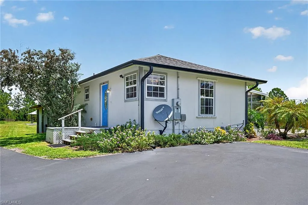 1 bed, 1.0 bath, 588 sqft, $1,700 — Photo 2