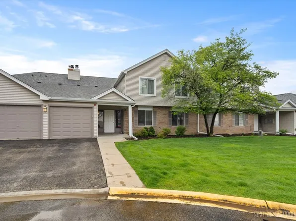 7040 Remington Ct APT 101, Woodridge, IL 60517