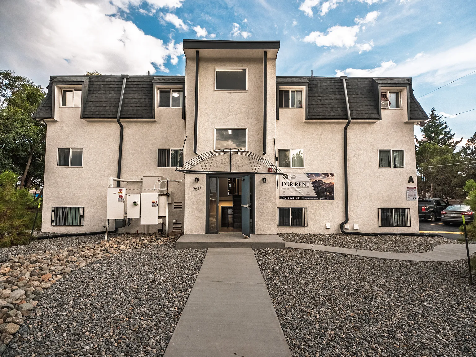 Pine View Apartments — Photo 4