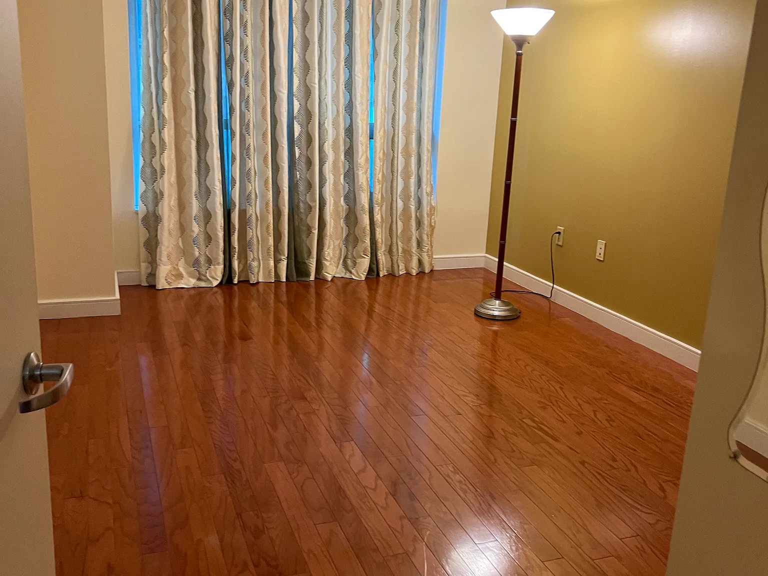 1 bed, 840 sqft, $3,100 — Photo 4