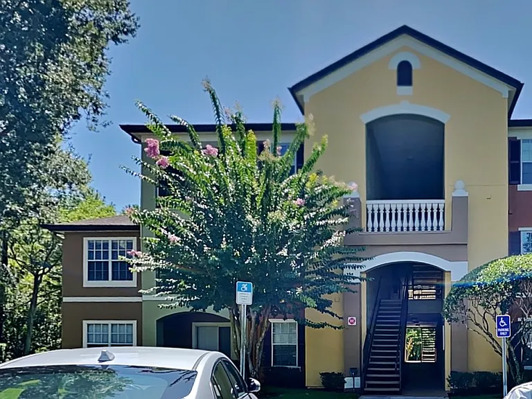725 Crest Pines Dr #421 — Photo 1