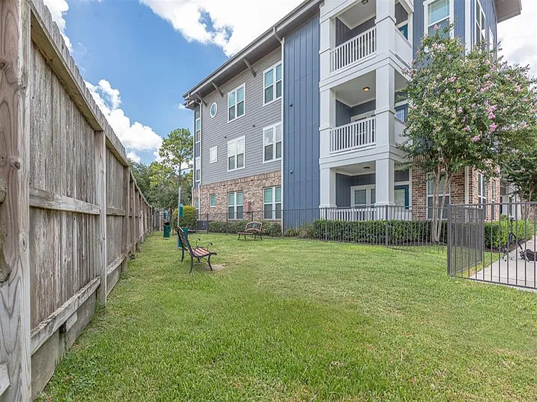 Delray Apartments — Photo 15