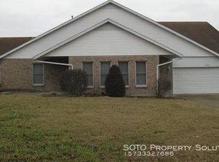 3807 Stonebridge Dr, Cape Girardeau, MO 63701