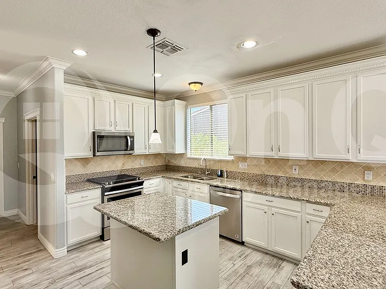 9416 E Natal Ave — Photo 8