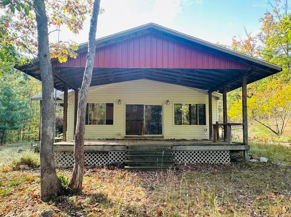 1249 Finn Trl, Roscommon, MI 48653