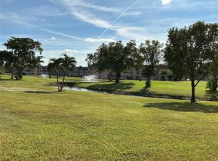 9481 Sunrise Lakes Blvd #102, Sunrise, FL 33322