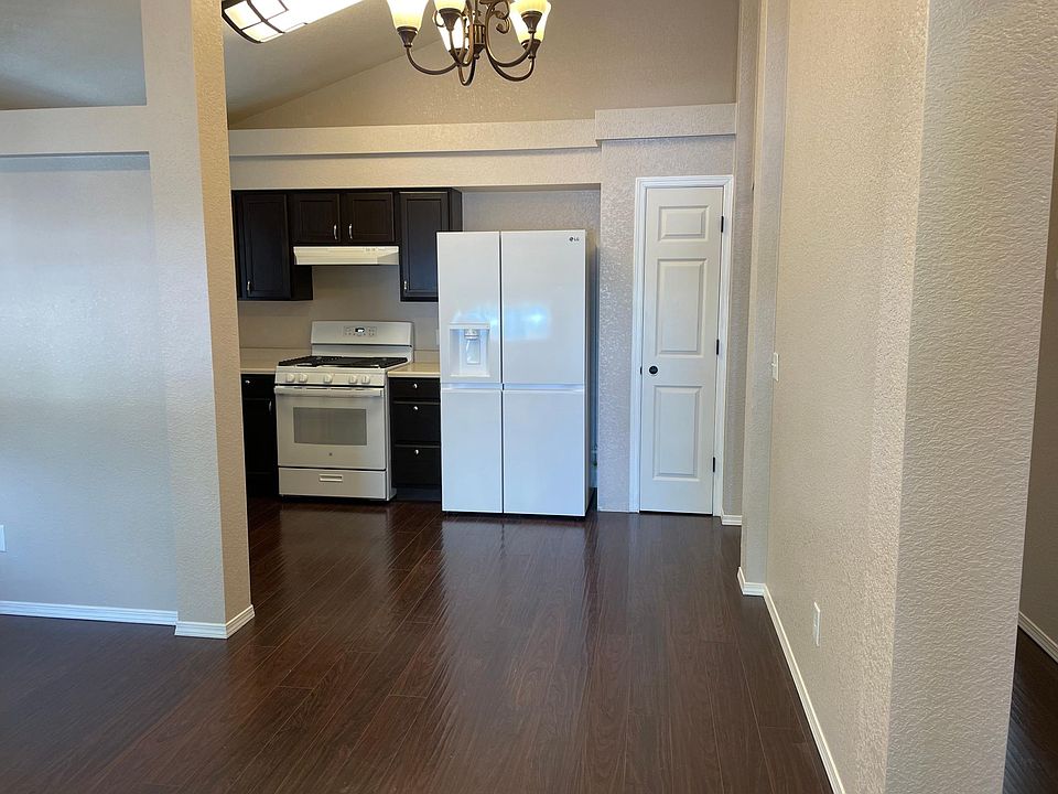 1st image of 4711 Adalaide Ln