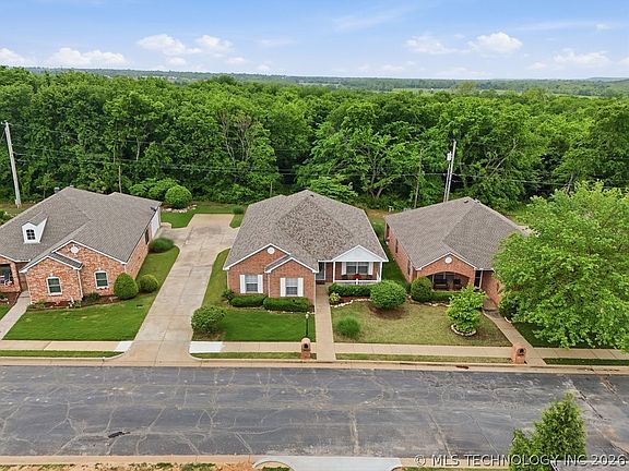 4th image of 4306 Greentree Way #13