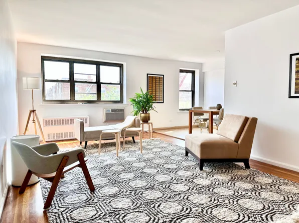 8510 151st Ave APT 5J, Howard Beach, NY 11414