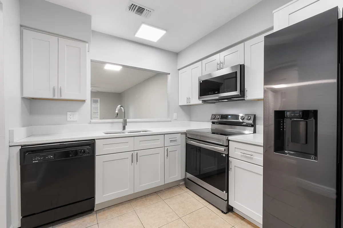 2 bed, 1093 sqft, $1,950 — Photo 4