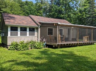 142 Sea Lion Dr, Mayville, NY 14757