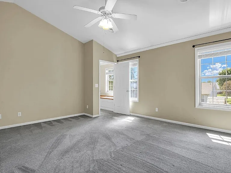 709 Indigo Dr — Photo 20