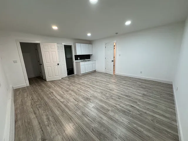 Studio, 400 sqft, $1,500 — Photo 2