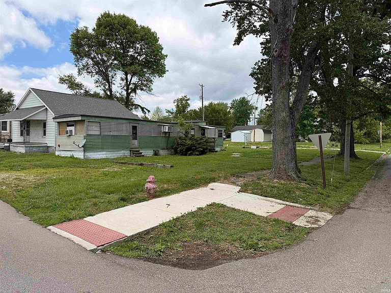 Listing photo 4