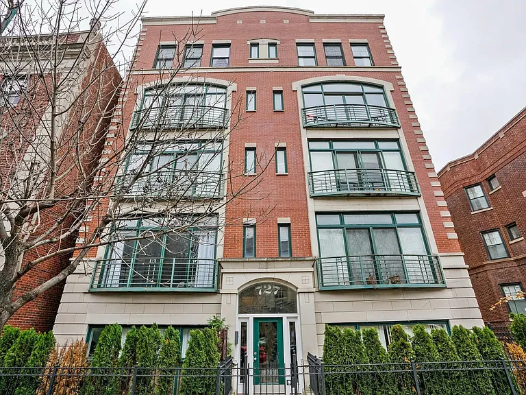 727 W Belmont Ave #10 — Photo 1