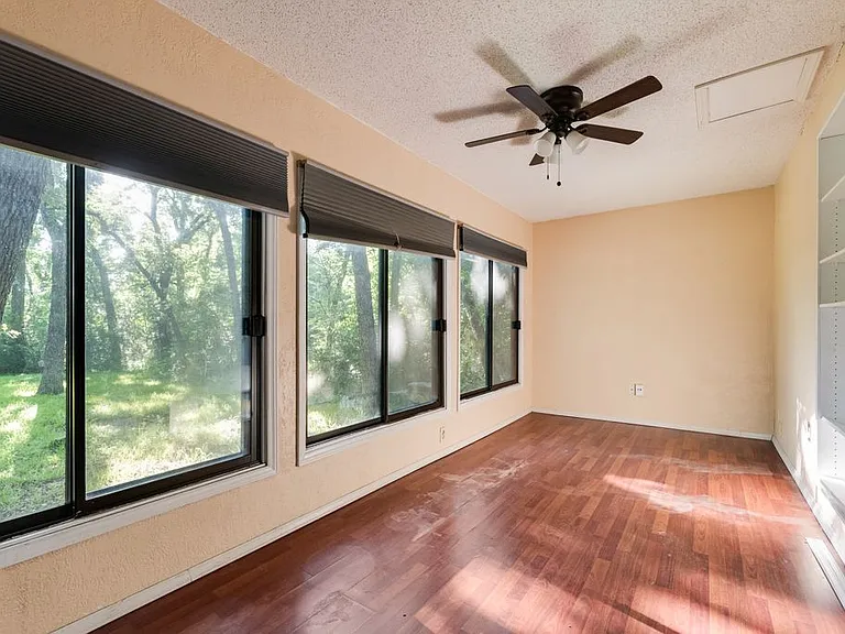 7425 US Highway 287 — Photo 16