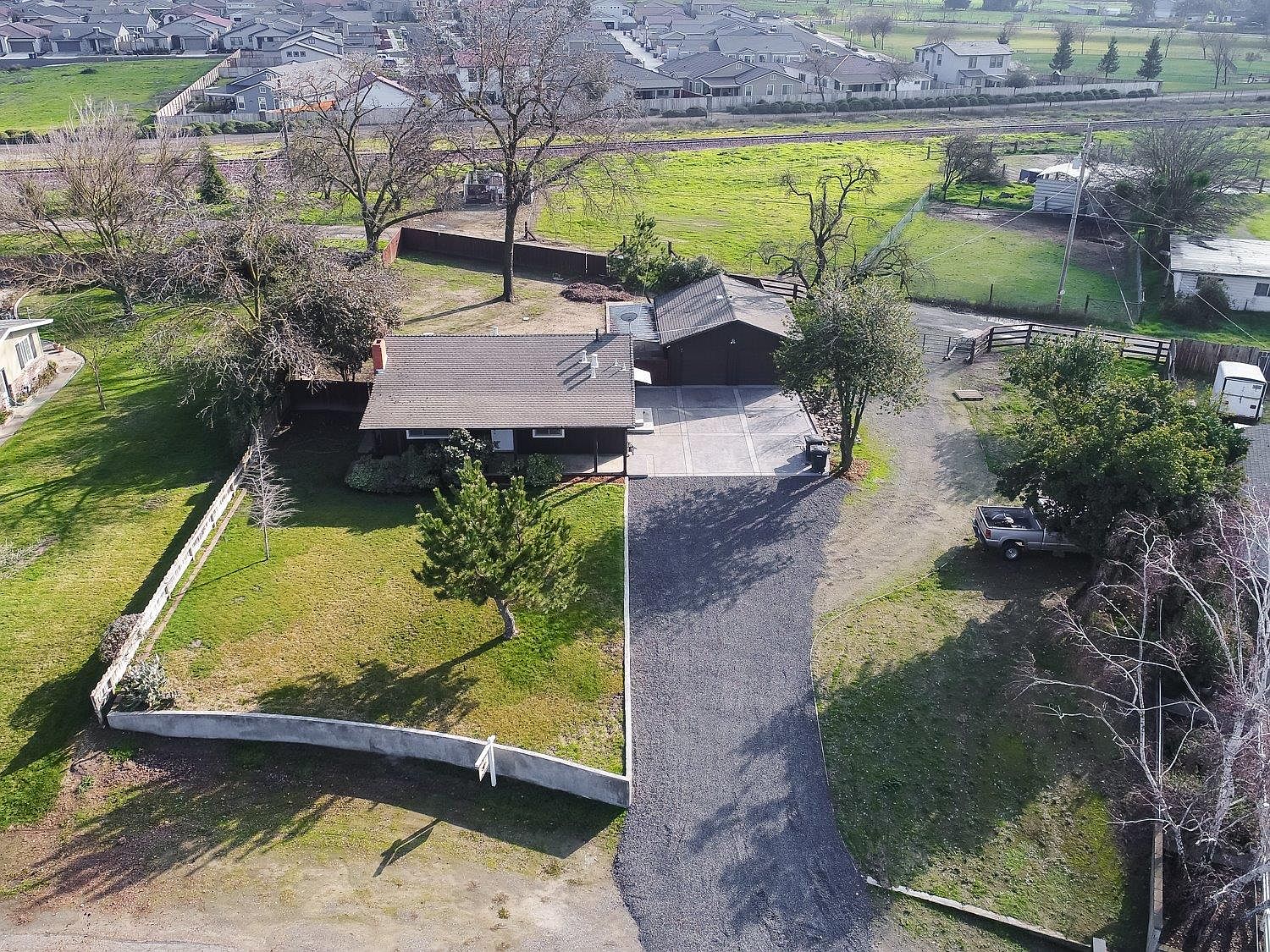 2901 Tioga Ave, Oakdale, CA 95361 Zillow